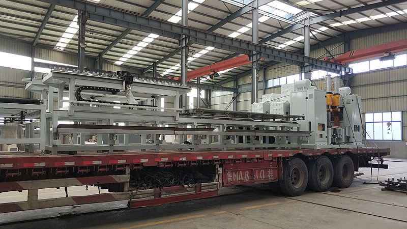 龍門式點焊機生產現場