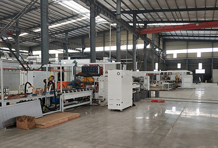 電力電壓器445x302